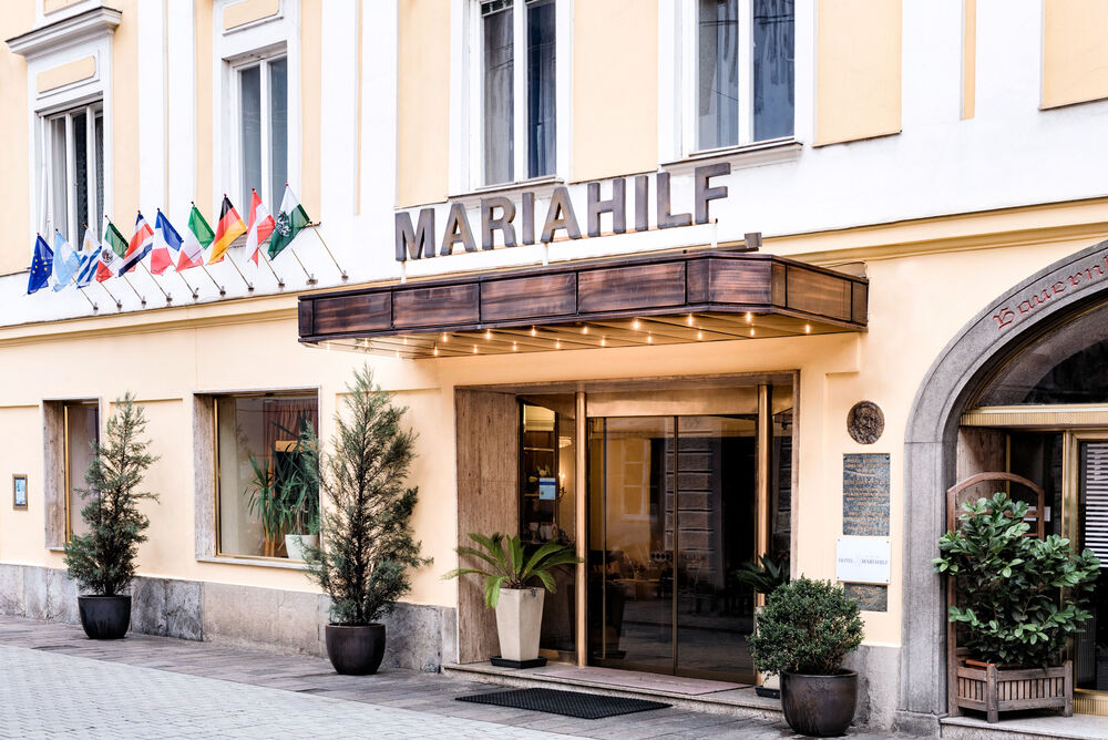 Eingang des Hotel Mariahilf von außen.